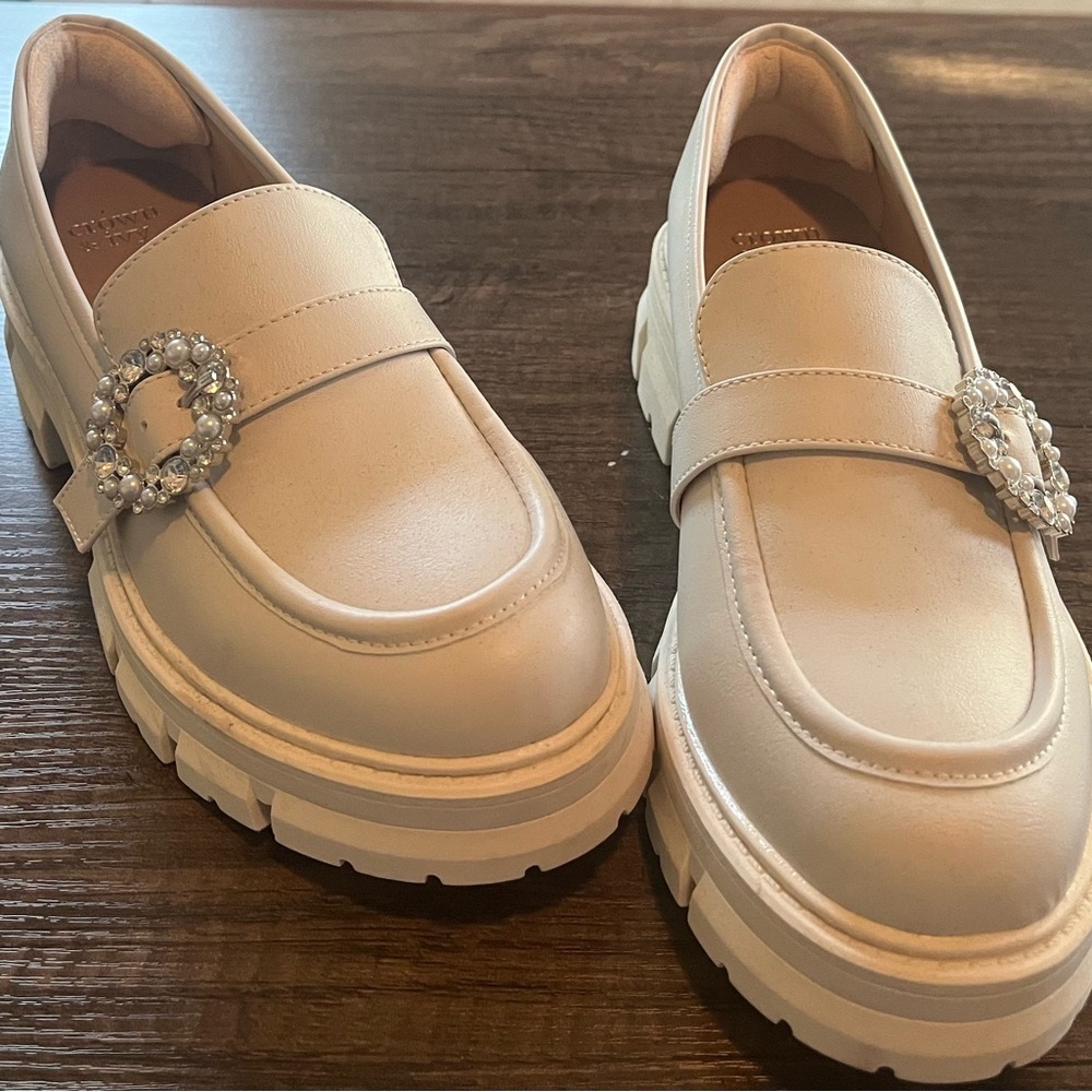 Crown & Ivy bling loafers
